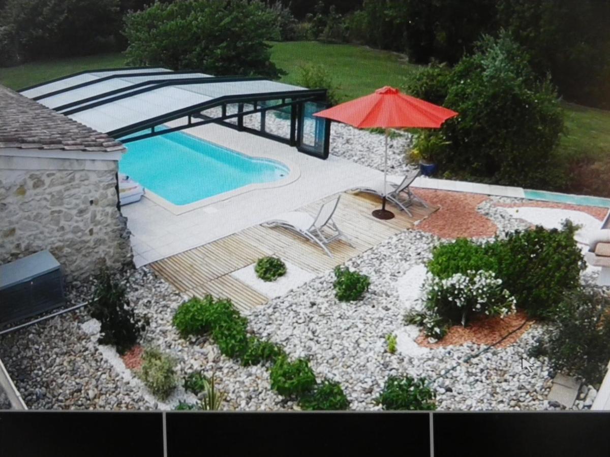 Domaine Du Cassana Saint-Sauveur (Gironde) Exterior photo
